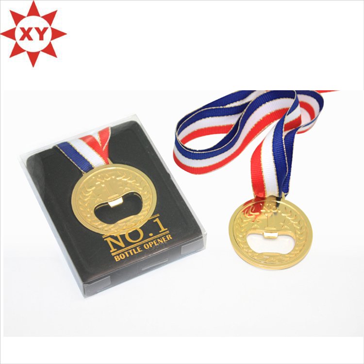 Productos calientes personalizados de la medalla del abrelatas de botella nuevos para 2015